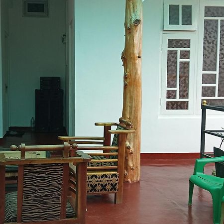 Forest Cyniciam Homestay Ohiya Exterior foto
