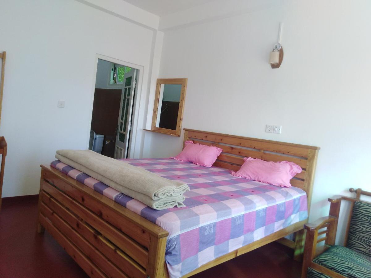 Forest Cyniciam Homestay Ohiya Exterior foto