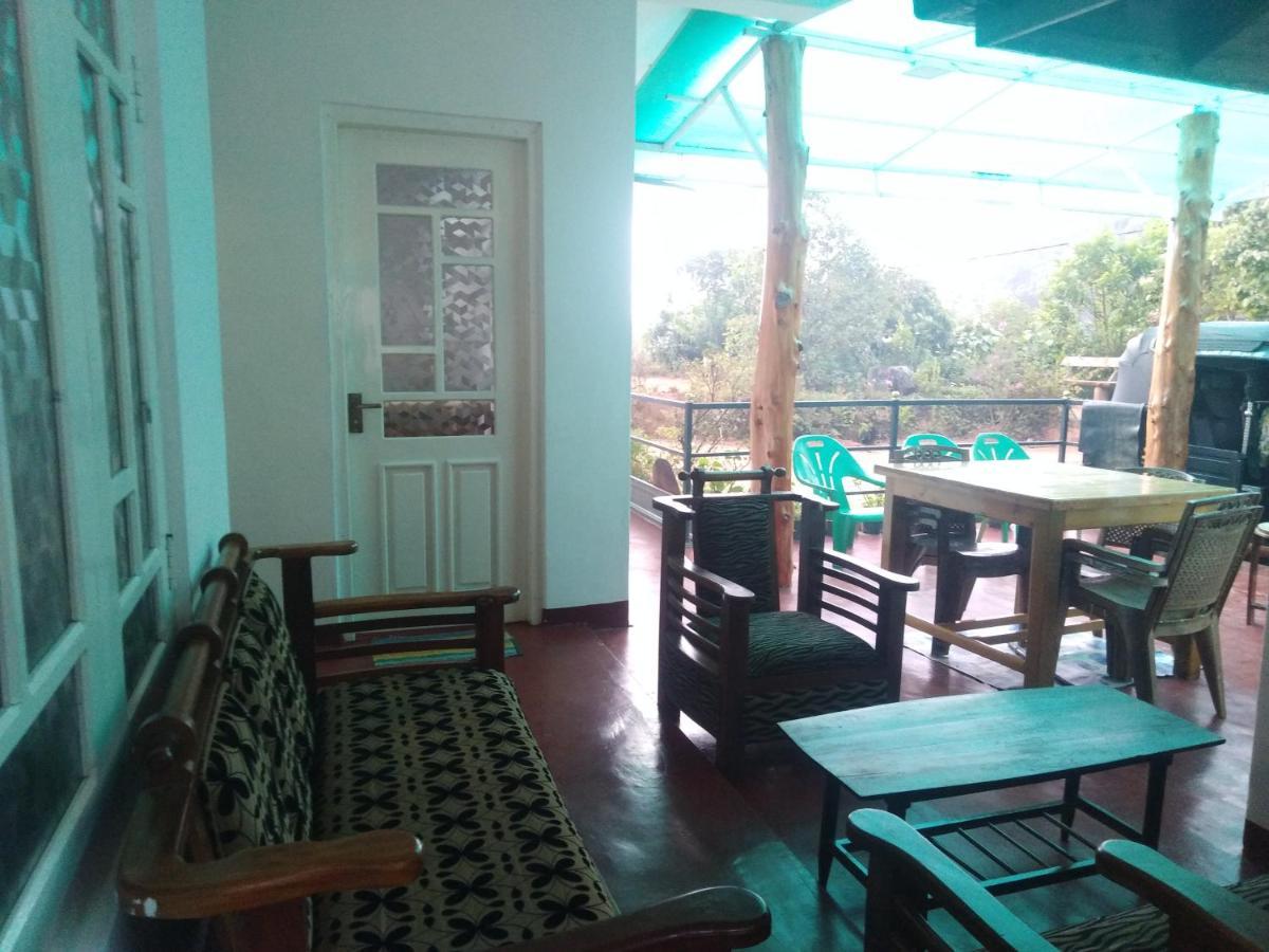 Forest Cyniciam Homestay Ohiya Exterior foto